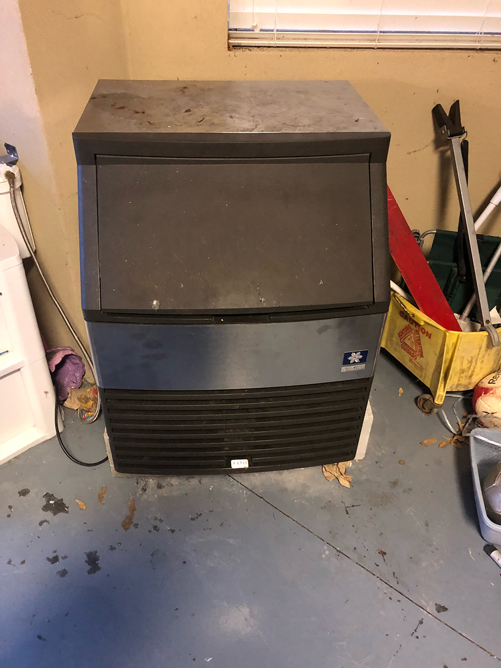 ᐉ Ice Machine Manitowoc QD0132A Repair — The lack of ice in the ice